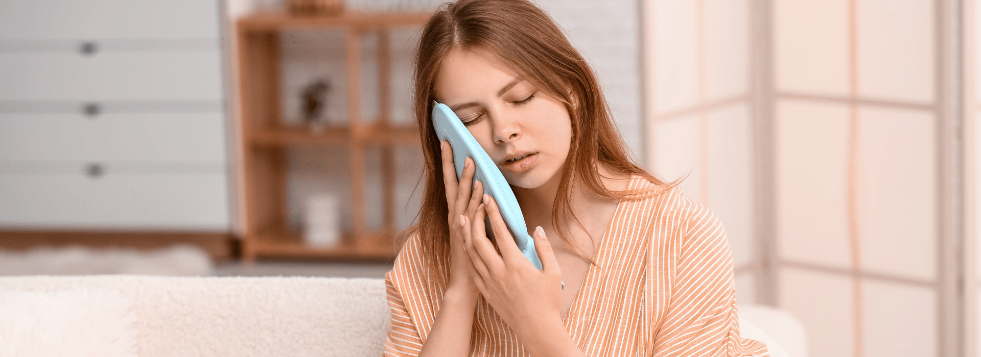 Warm compress for clogged ear: What you need to know 